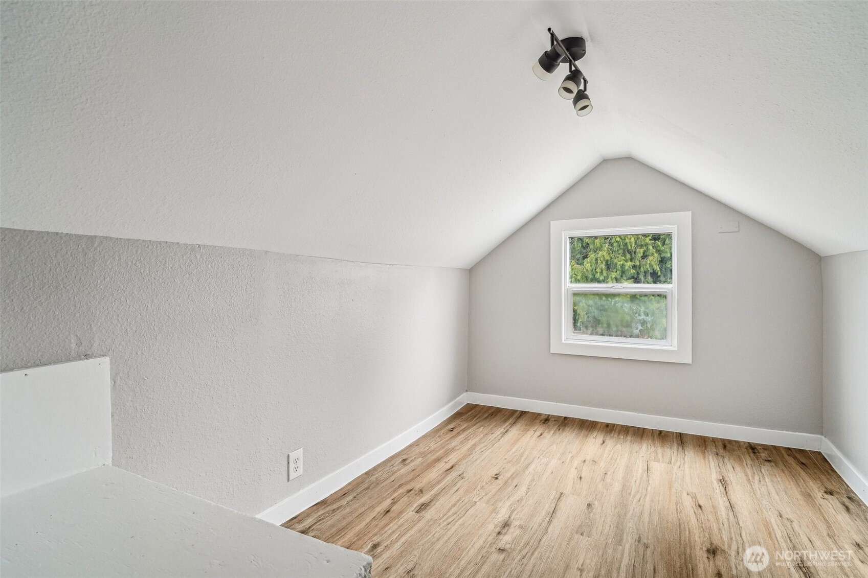 2406 100th Street Southeast Everett, WA 98208 - Photo 28 of 38