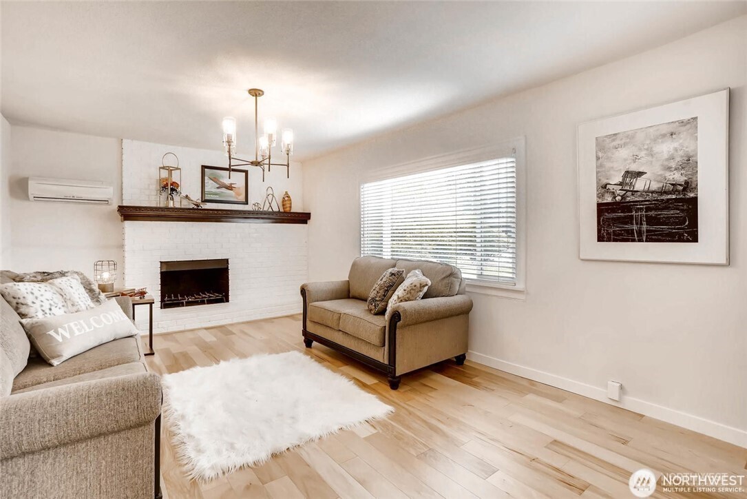 2406 100th Street Southeast Everett, WA 98208 - Photo 5 of 38