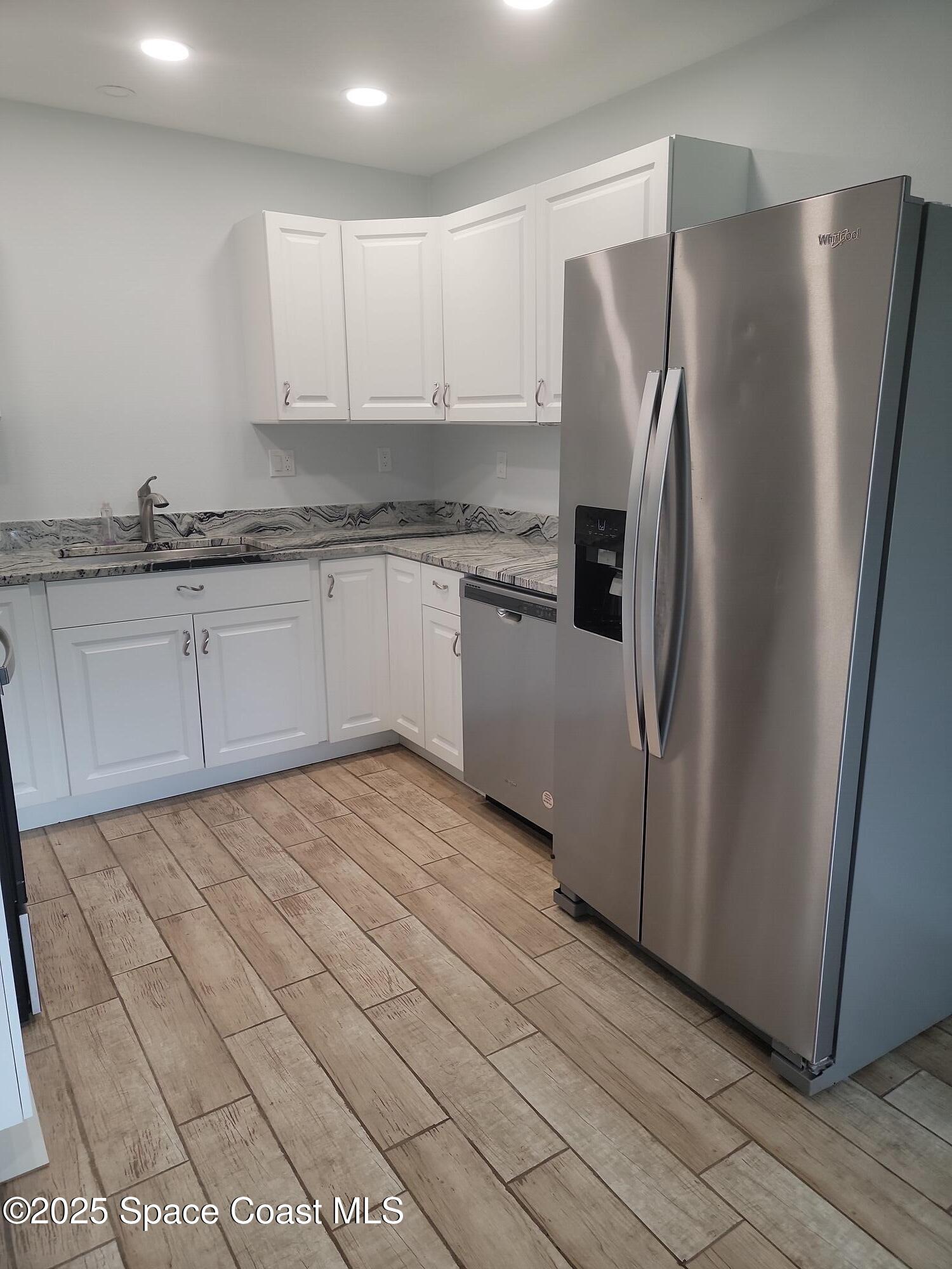 449 Del Monte Road, Unit A Sebastian, FL 32958 - Photo 3 of 11 5320429382233765475