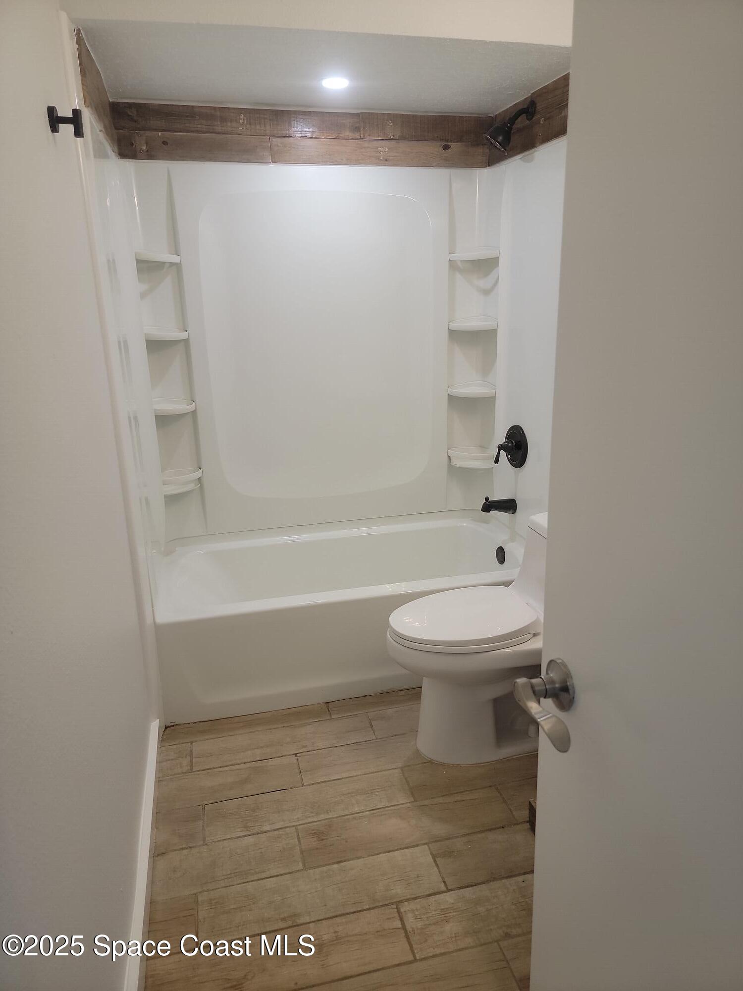 449 Del Monte Road, Unit A Sebastian, FL 32958 - Photo 5 of 11 9047638752076540914