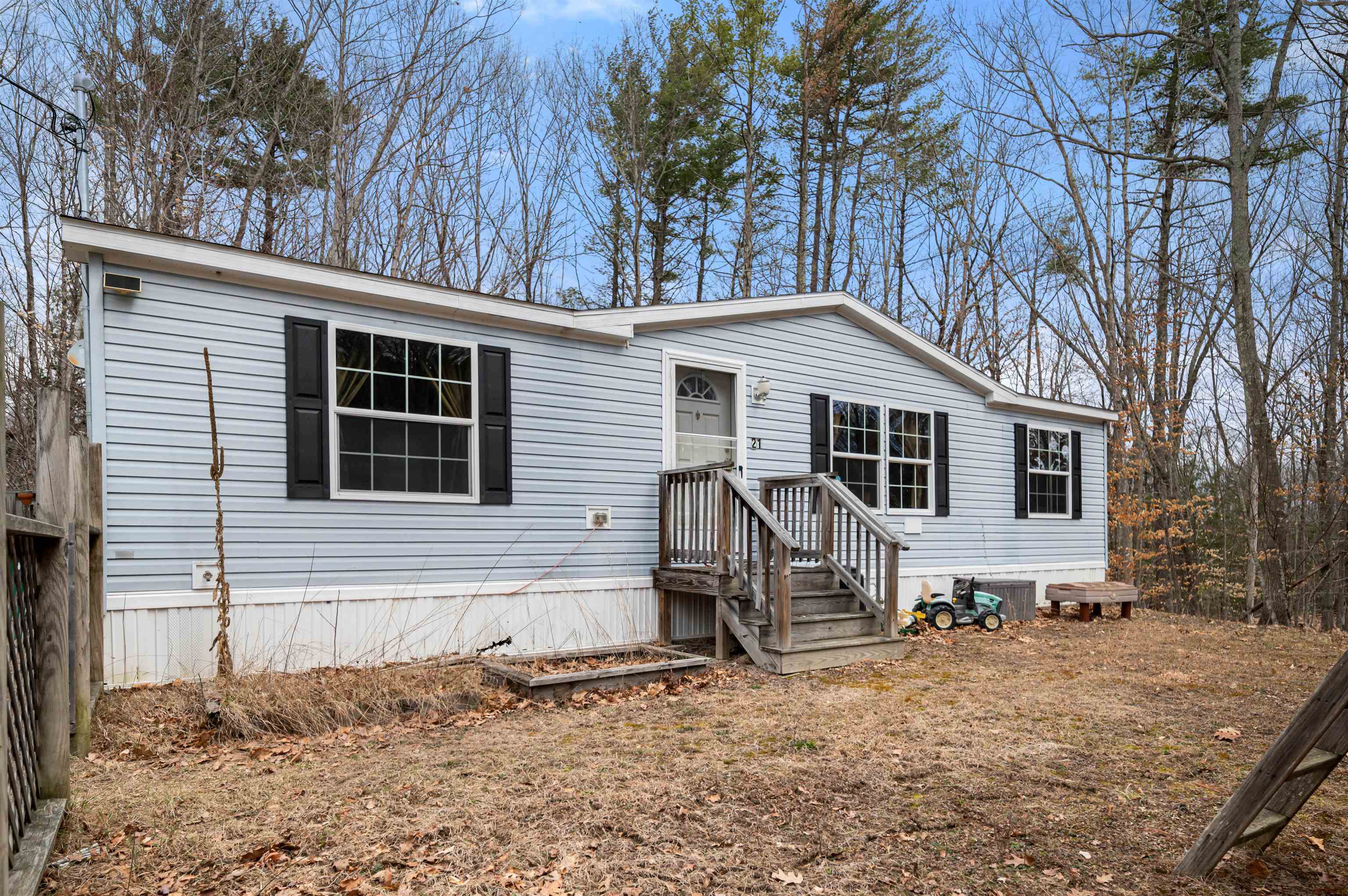 21 Julia Avenue Rochester, NH 03867 - Photo 27 of 31
