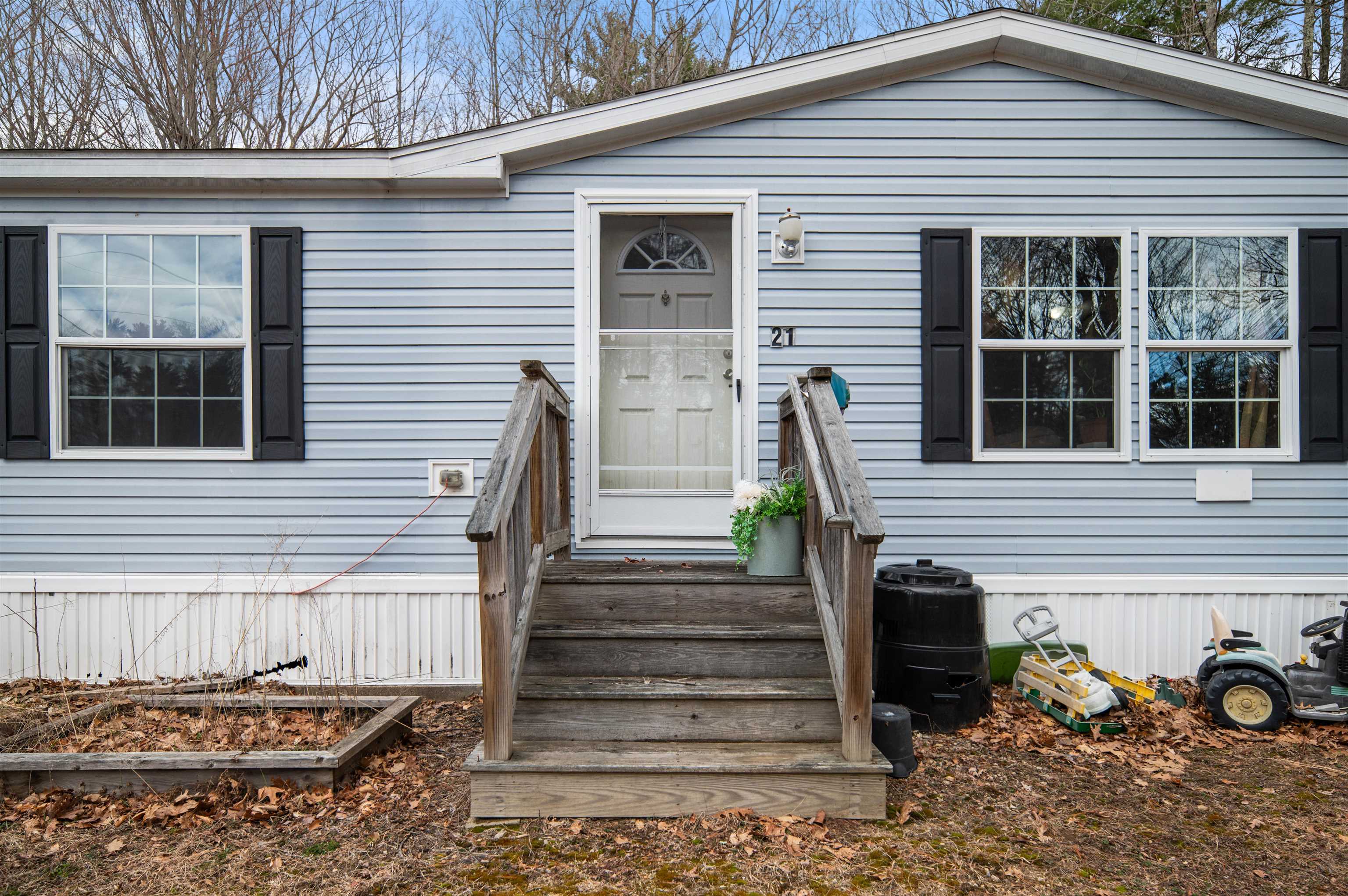 21 Julia Avenue Rochester, NH 03867 - Photo 28 of 31
