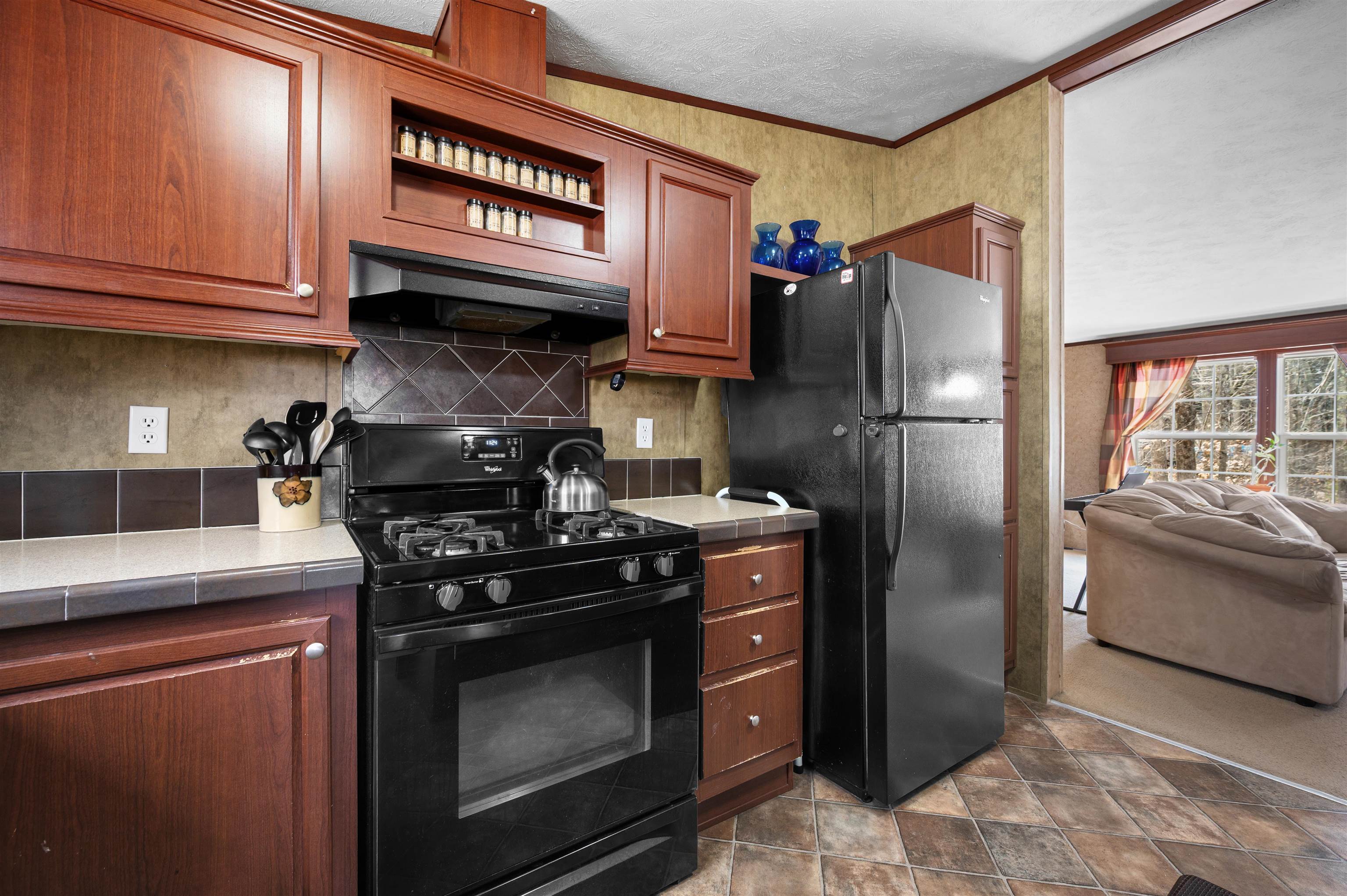 21 Julia Avenue Rochester, NH 03867 - Photo 7 of 31