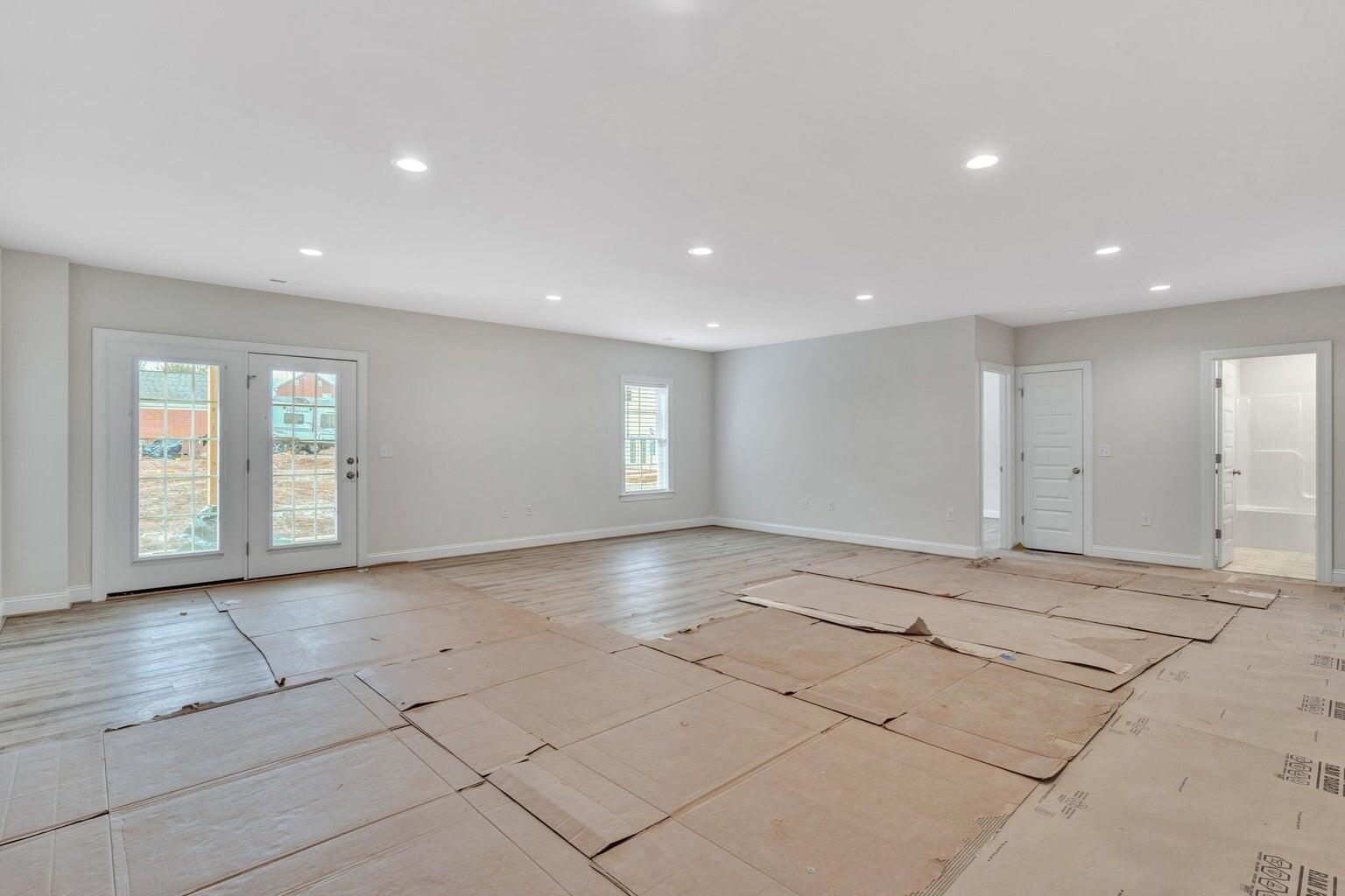 562 Dillard Road Southwest Roanoke, VA 24014 - Photo 12 of 13 a view of an empty room with a window