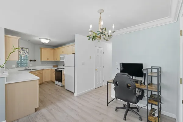 $204,900 | 2649 Georgetowne Drive, Unit B2, Highland, IN 46322