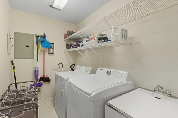 $204,900 | 2649 Georgetowne Drive, Unit B2, Highland, IN 46322