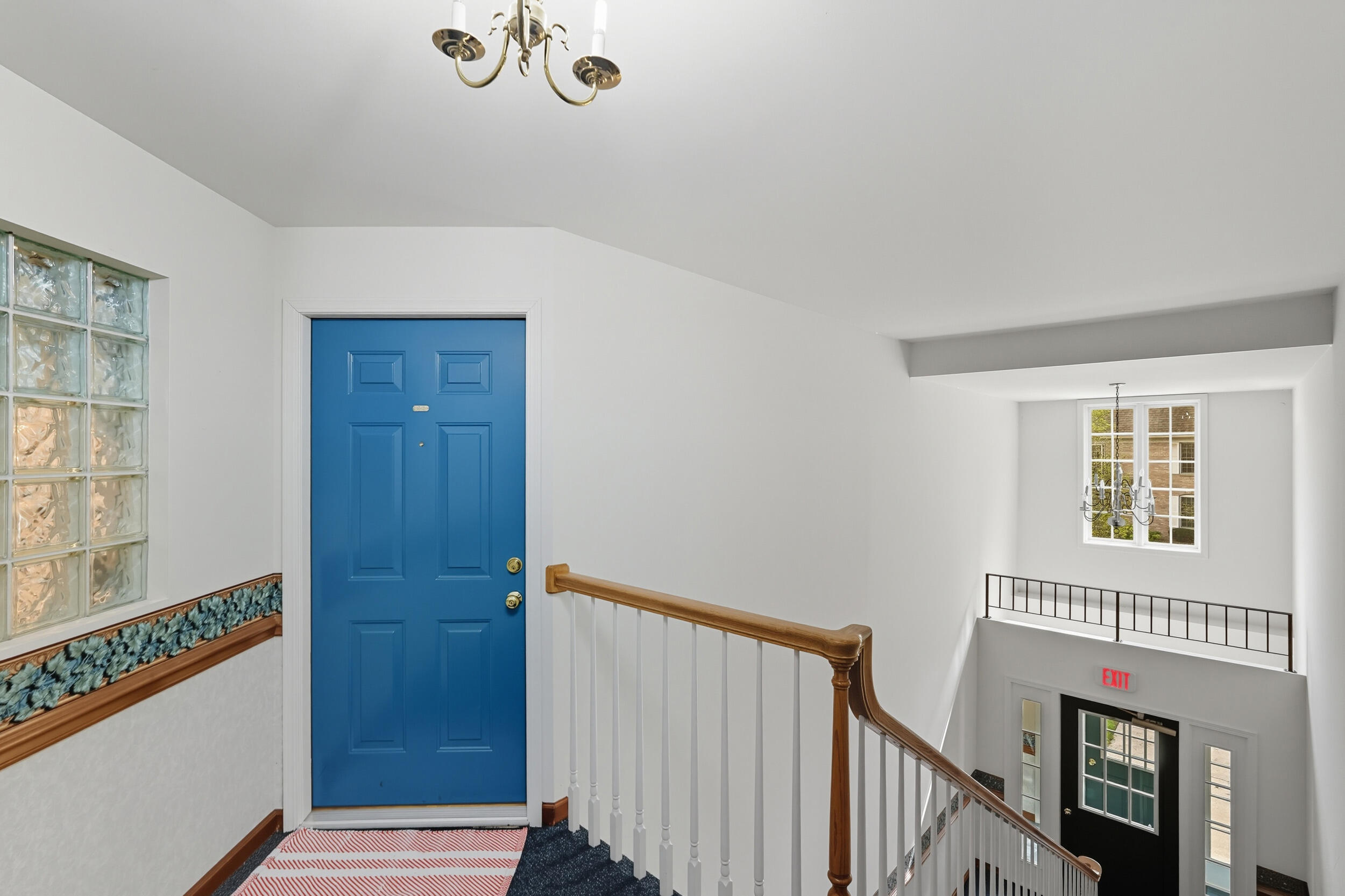 2649 Georgetowne Drive, Unit B2 Highland, IN 46322 - Photo 3 of 25 2500x1666