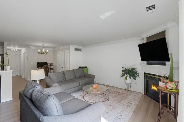 $204,900 | 2649 Georgetowne Drive, Unit B2, Highland, IN 46322