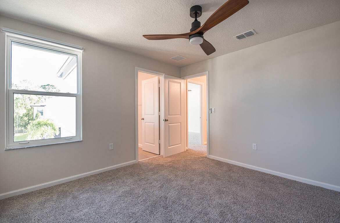 3916 Southeast Mentmore Lane Stuart, FL 34997 - Photo 14 of 35 3916 SE Mentmore Lane-7