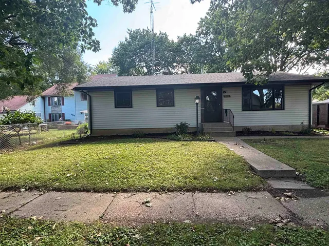 $223,900 | 308 West Marshall Street, Belvidere, IL 61008