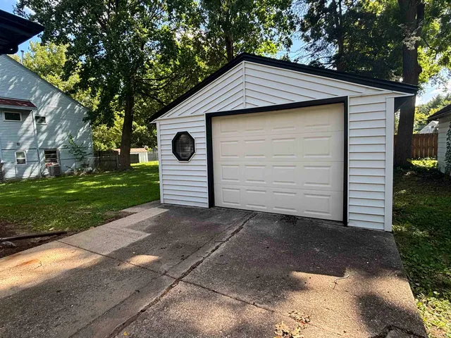 $223,900 | 308 West Marshall Street, Belvidere, IL 61008