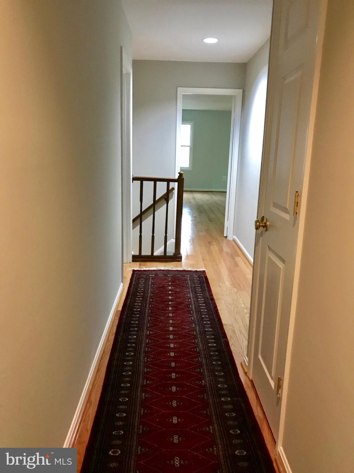 1941 Barton Hill Road Reston, VA 20191 - Photo 22 of 38 Upstairs hall