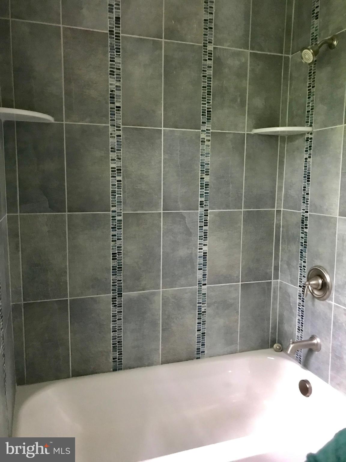 1941 Barton Hill Road Reston, VA 20191 - Photo 27 of 38 Hall Bath