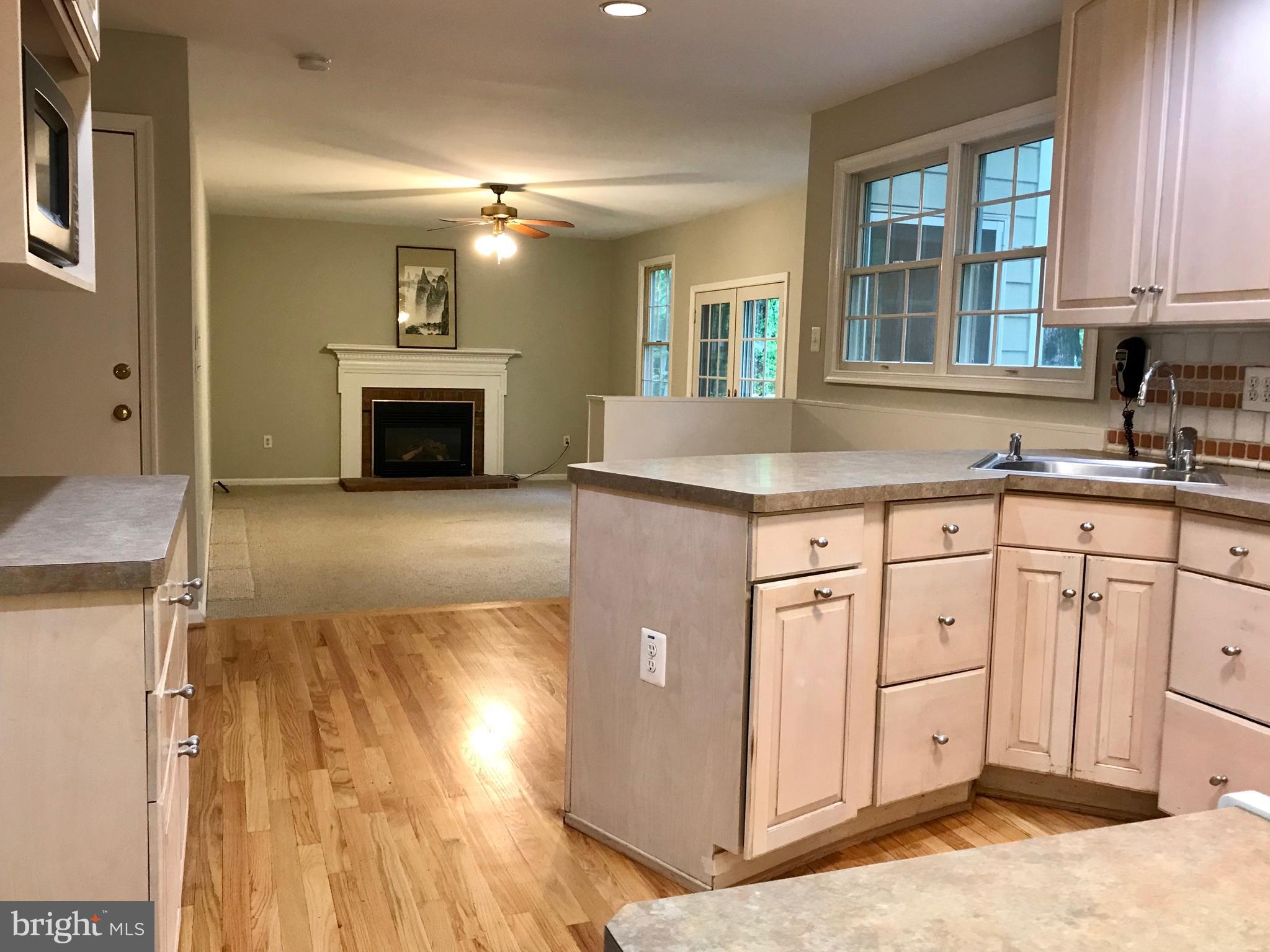 1941 Barton Hill Road Reston, VA 20191 - Photo 9 of 38 Kitchen overlooks the family room