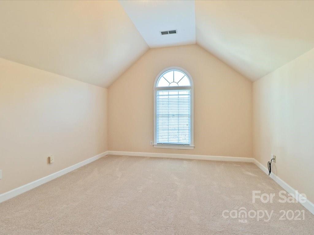 3426 Rhett Butler Place Charlotte, NC 28270 - Photo 34 of 40 an empty room with windows