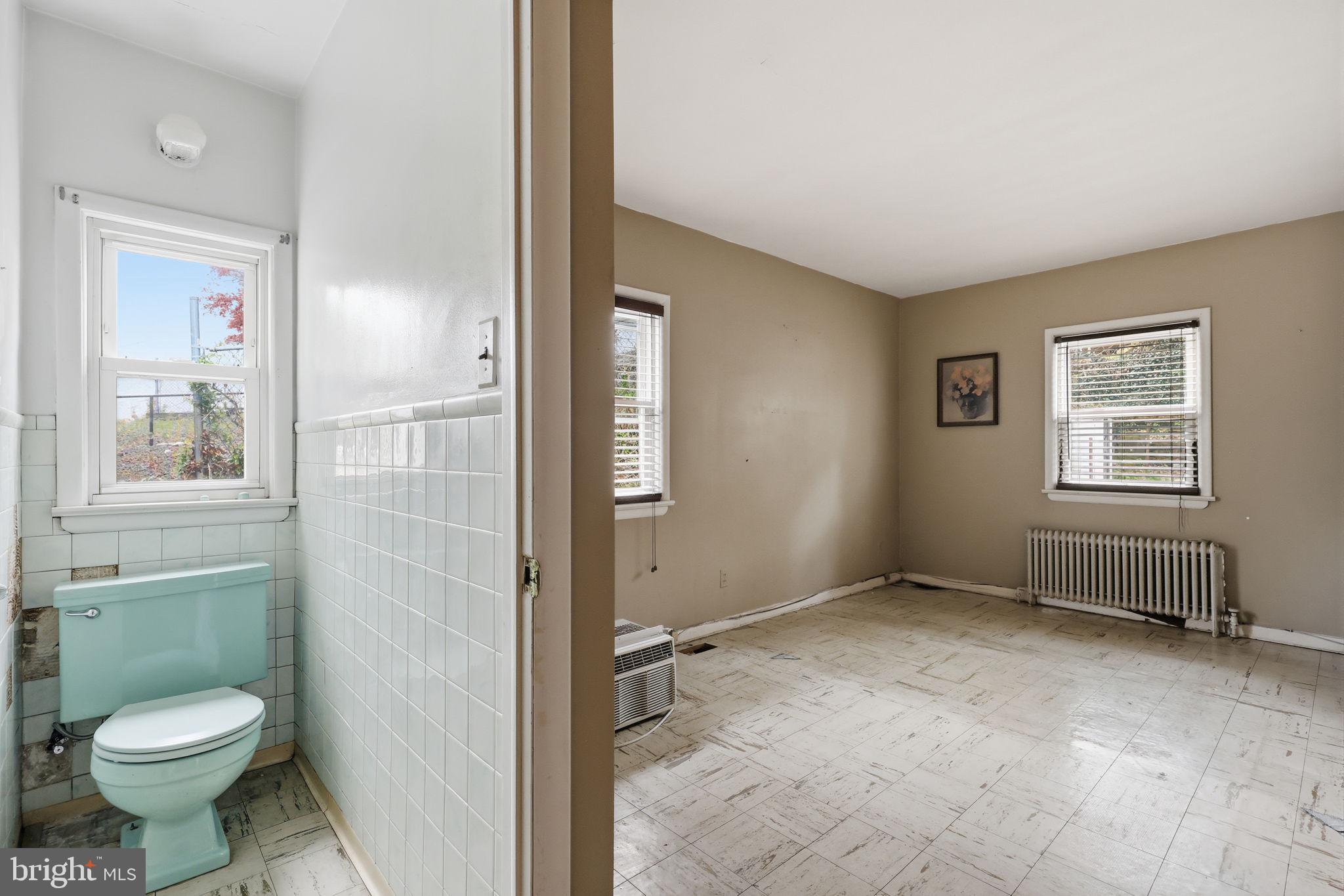 353 Hermitage Street Philadelphia, PA 19128 - Photo 14 of 31 a bathroom with a toilet