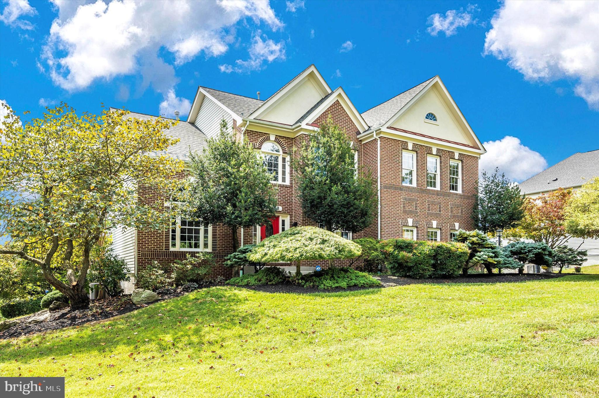 25108 Vista Ridge Road Gaithersburg, MD 20882 - Photo 17 of 90 Exterior Front