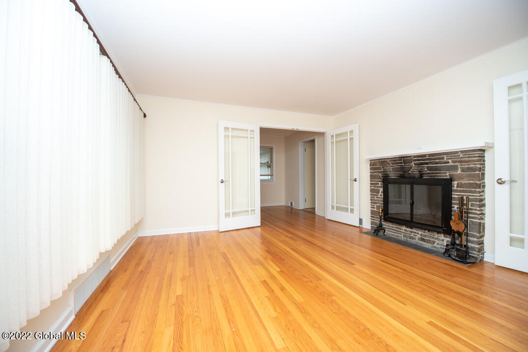 37 Upper Loudon Road Colonie, NY 12211 - Photo 3 of 20 _REN4693