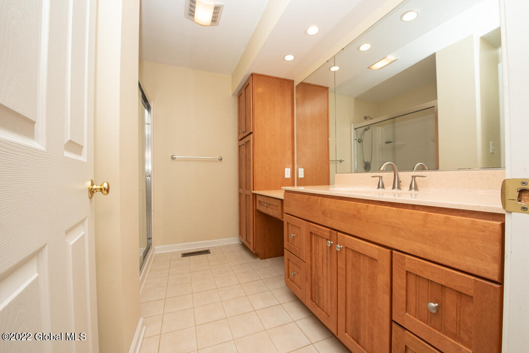 37 Upper Loudon Road Colonie, NY 12211 - Photo 10 of 20 _REN4751
