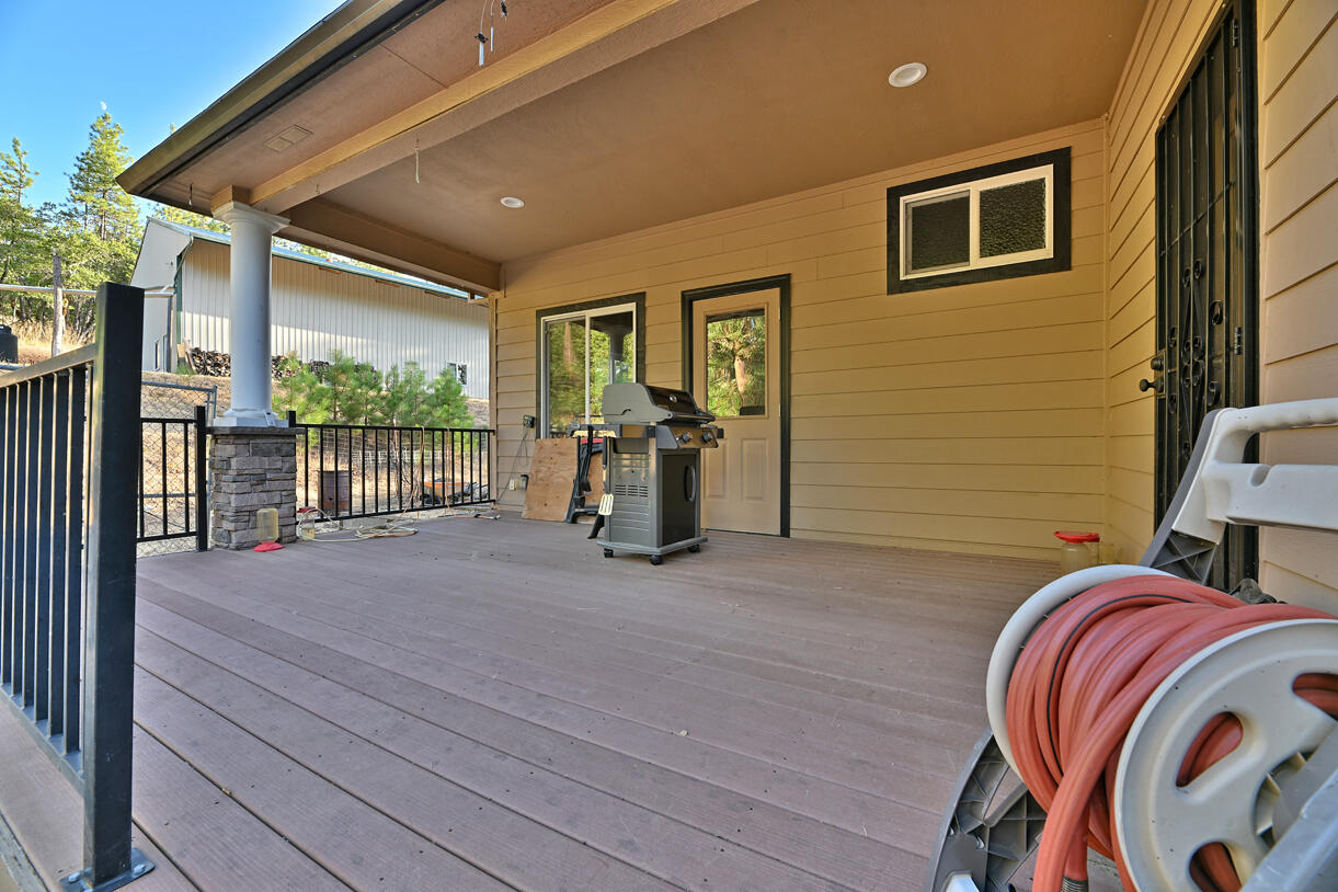 15900 Ramsey Road White City, OR 97503 - Photo 19 of 22 18 Deck Off Bedroom or Office