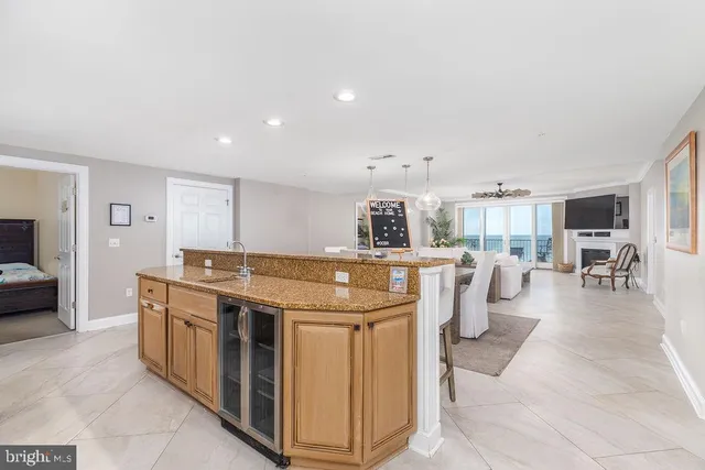 $1,795,000 | 6 7th Street, Unit 601, Ocean City, MD 21842