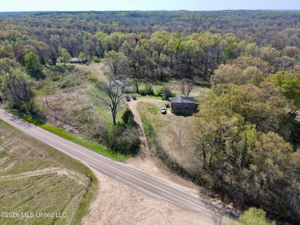$420,000 | 14211 Browns Ferry Road, Sarah, MS 38665