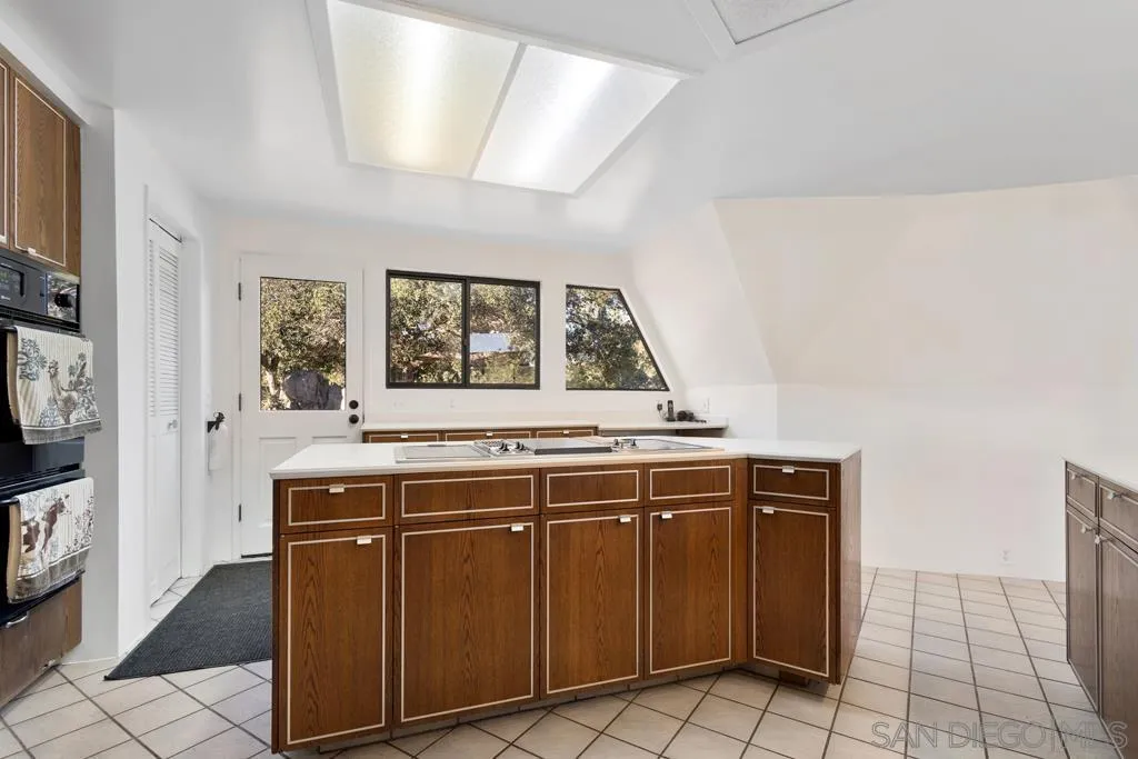 23210 Coyote Holler Road Potrero, CA 91963 - Photo 13 of 48 Gallery Image 13