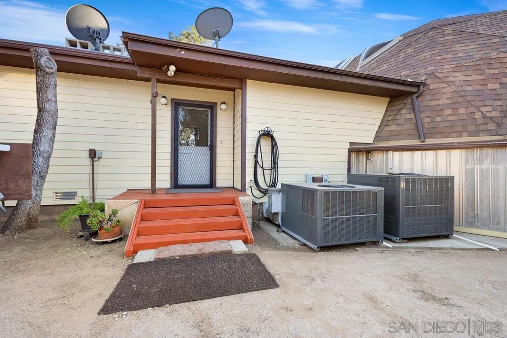 23210 Coyote Holler Road Potrero, CA 91963 - Photo 36 of 48 Gallery Image 36