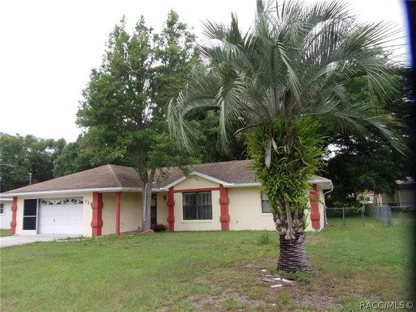 $1,500 | 721 South Apopka Avenue, Inverness, FL 34452