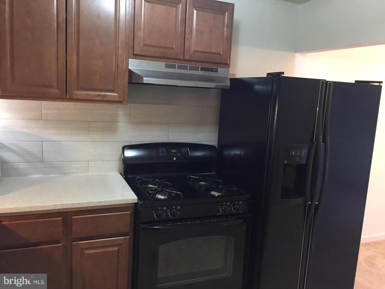 2630 Fort Farnsworth Road, Unit 148 Alexandria, VA 22303 - Photo 11 of 17 Kitchen