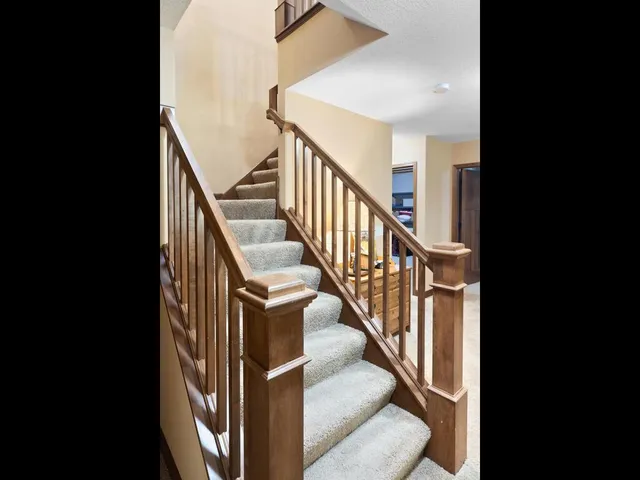 $500,000 | 4037 Heritage Lane Southeast, Prior Lake, MN 55372