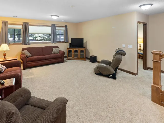 $500,000 | 4037 Heritage Lane Southeast, Prior Lake, MN 55372