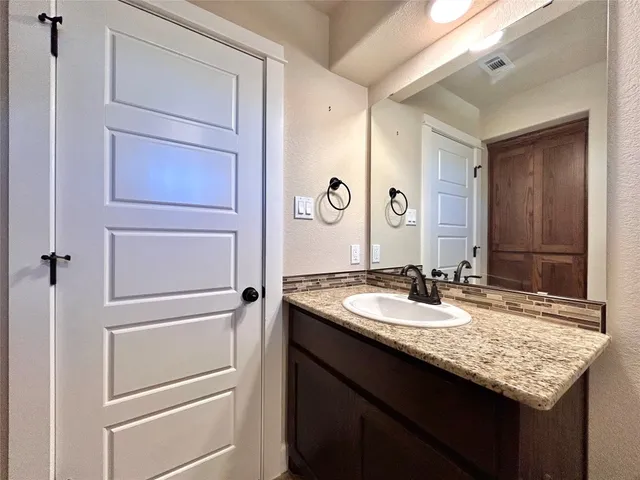 $2,600 | 112 Savage Circle, Copperas Cove, TX 76522