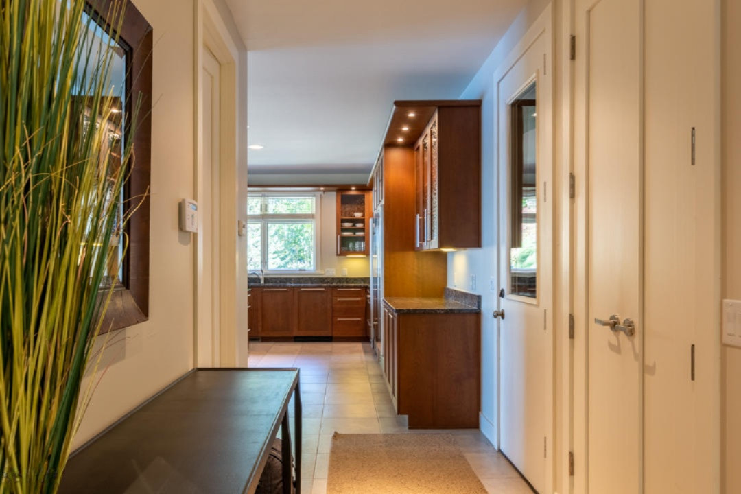 10051 Indian Lake Road Reed City, MI 49677 - Photo 20 of 95 backhall