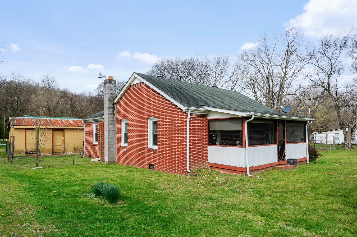 8586 Enterprise Road Mount Pleasant, TN 38474 - Photo 3 of 27 Gallery Image 3