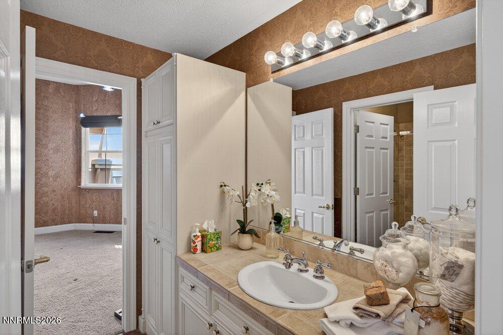 2596 Rampart Terrace Reno, NV 89519 - Photo 9 of 73 024_dsc01146_139