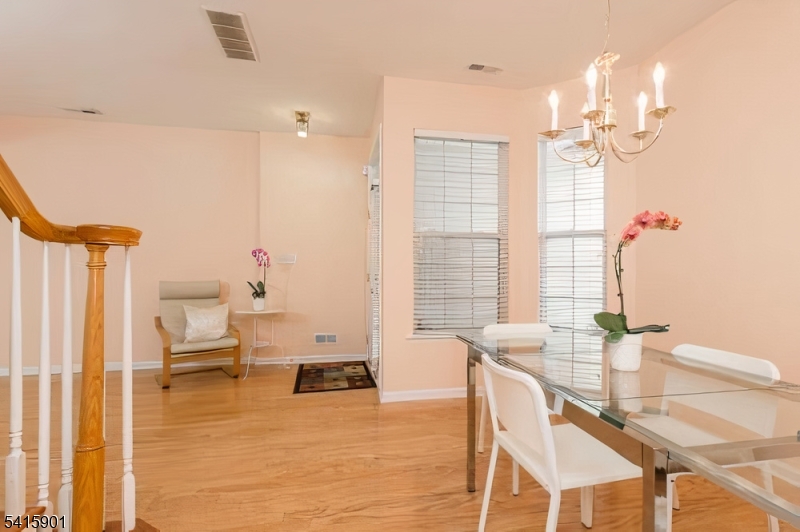 28 Sutton Court Pennington, NJ 08534 - Photo 23 of 35