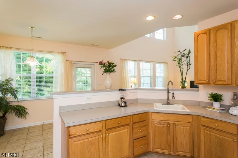 28 Sutton Court Pennington, NJ 08534 - Photo 26 of 35