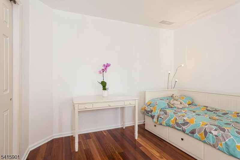 28 Sutton Court Pennington, NJ 08534 - Photo 30 of 35