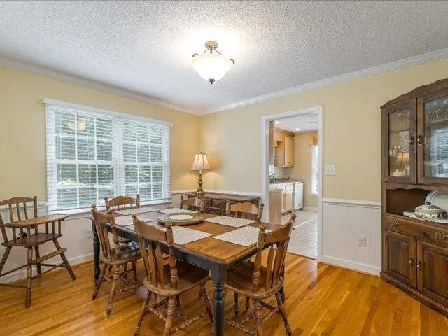 $361,500 | 41 Hickory Nut Lane, Staunton, VA 24401