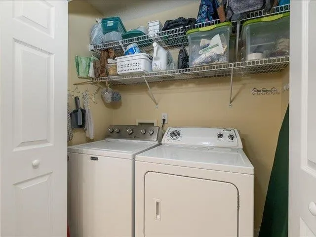 $361,500 | 41 Hickory Nut Lane, Staunton, VA 24401