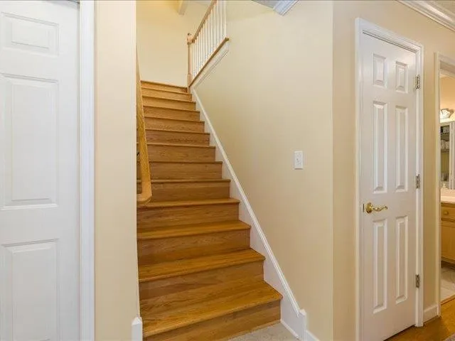 $361,500 | 41 Hickory Nut Lane, Staunton, VA 24401