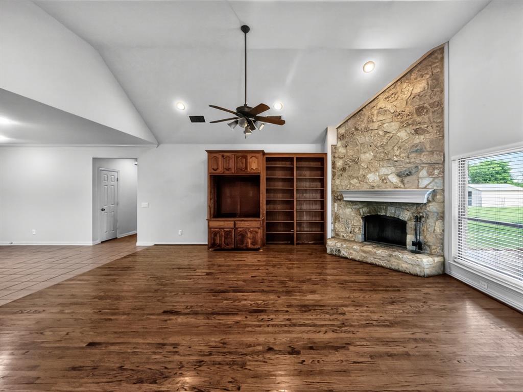 1255 Vineyard Road Gunter, TX 75058 - Photo 4 of 20