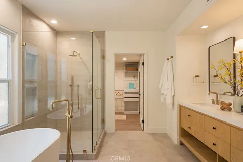 $2,850,000 | 519 10th Street, Huntington Beach, CA 92648