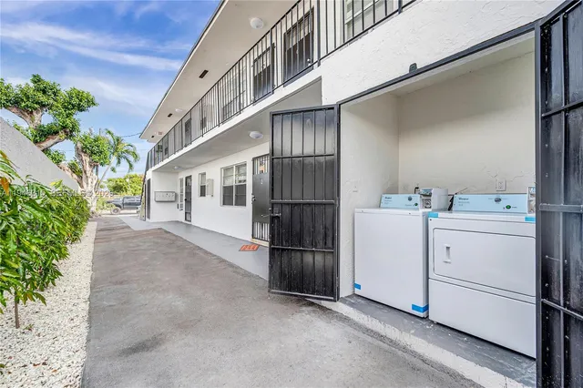 $2,000 | 668 Northwest 31st Street, Unit 1, Miami, FL 33127
