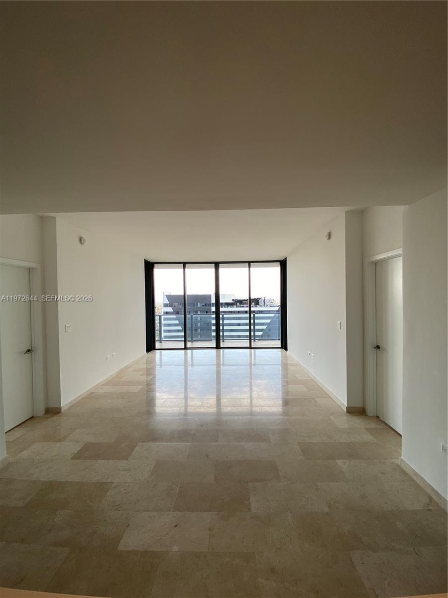 88 Southwest 7th Street, Unit 2010 Miami, FL 33130 - Photo 26 of 28