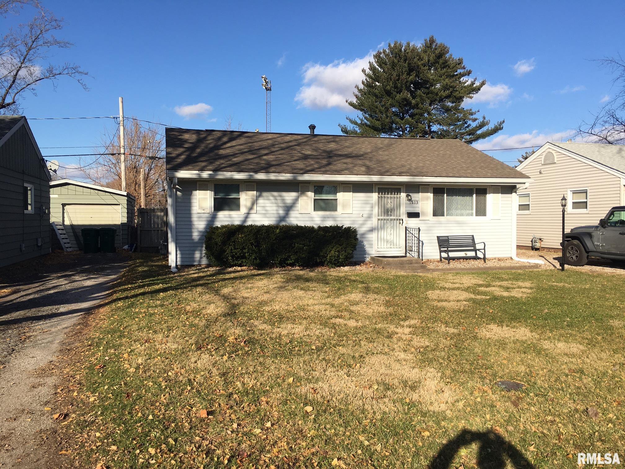 1813 East Bertman Avenue Springfield, IL 62702 - Photo 1 of 20 Gallery Image 1