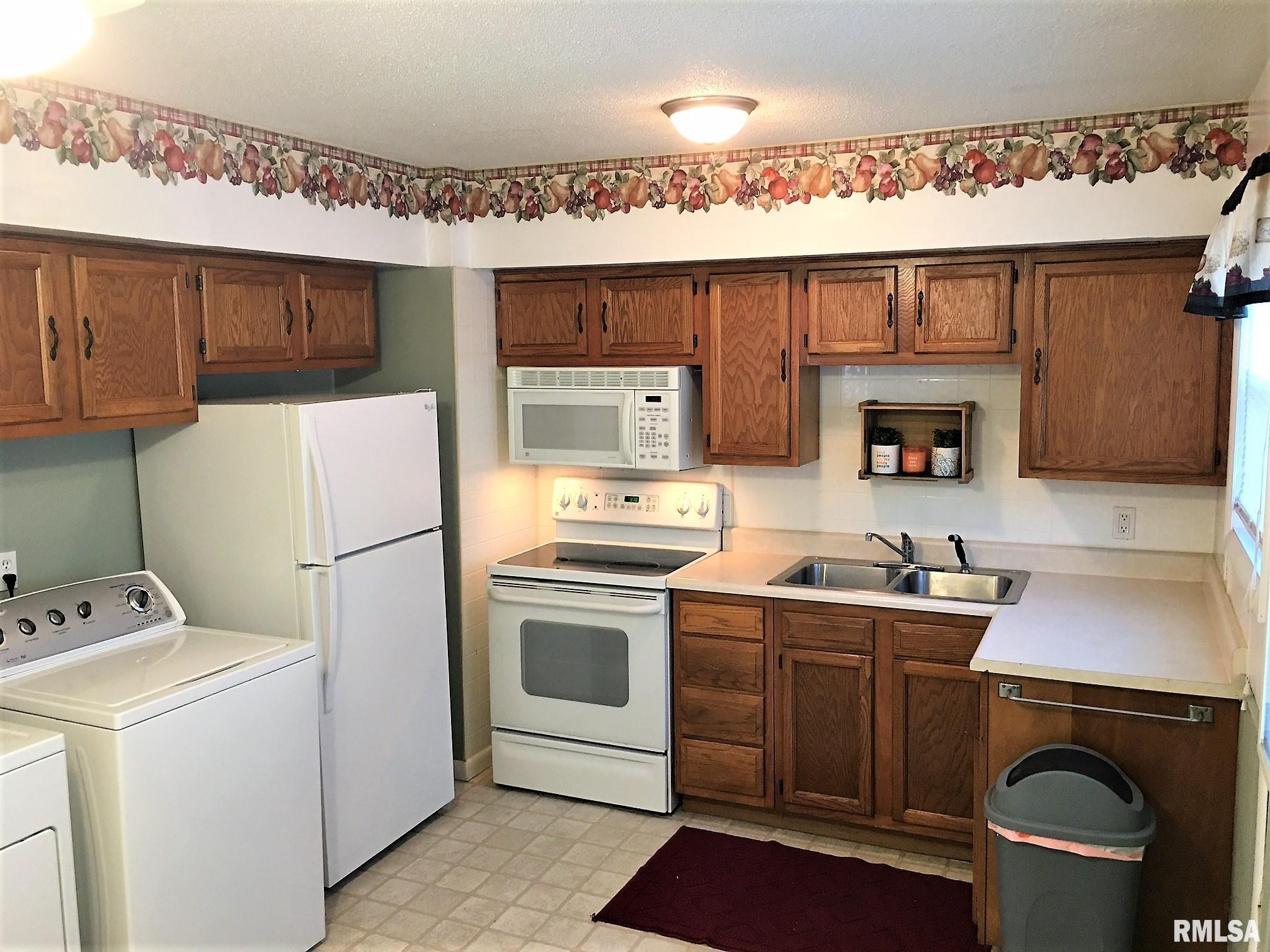 1813 East Bertman Avenue Springfield, IL 62702 - Photo 6 of 20 Gallery Image 6