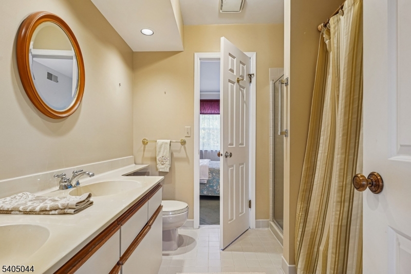 50 Canterbury Road Chatham, NJ 07928 - Photo 19 of 27