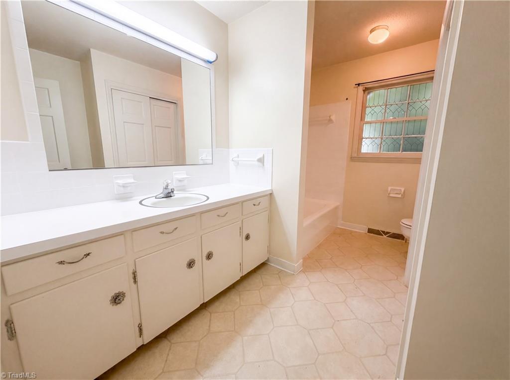 3010 Hope Valley Road Winston-Salem, NC 27106 - Photo 12 of 17
